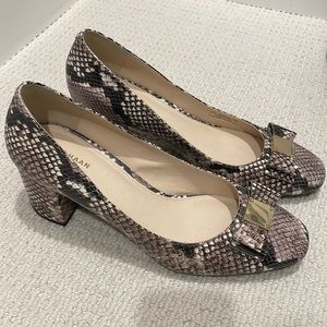 BNWOT Cole Haaan snake print leather block heel shoes size 10